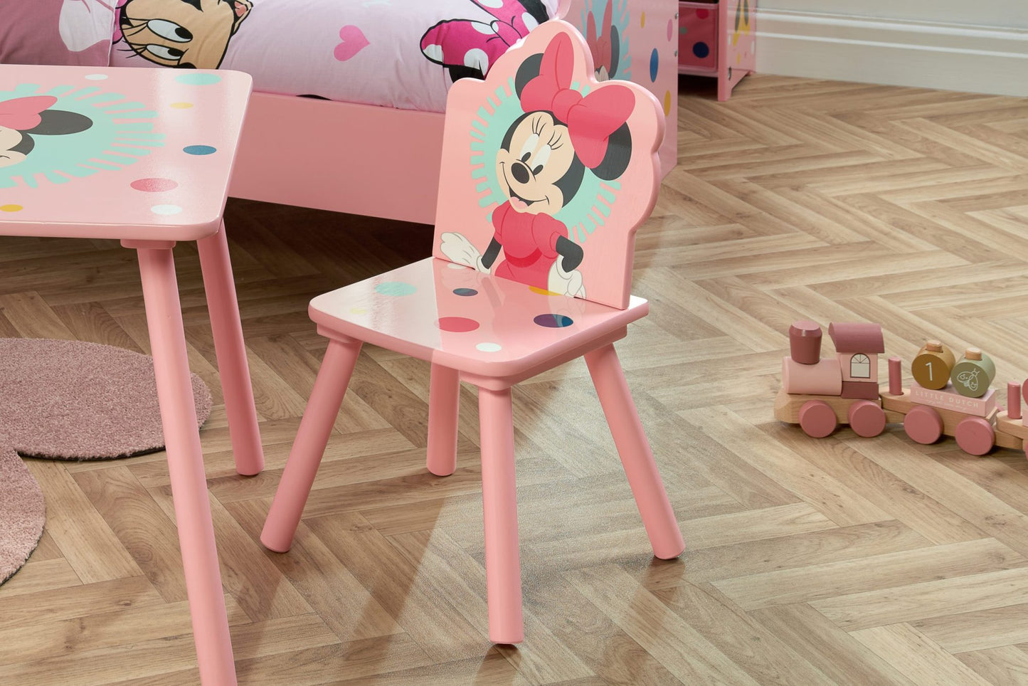 Disney Minnie Mouse Table & Chairs